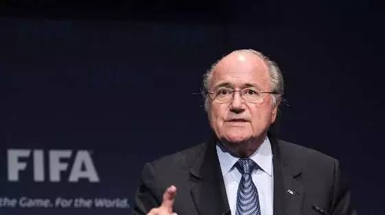 A4腰、慈善法、山寨应用一周新闻热词总结（3.13-3.19）