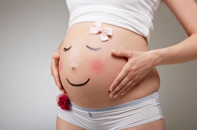 孕期小红疹怎么引起的,怀孕后腰上长了小红疹