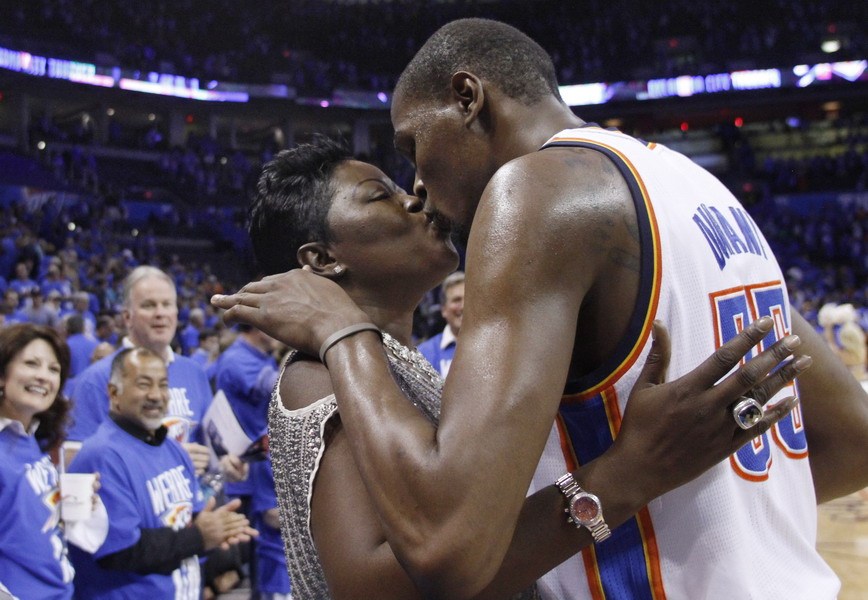 NBA现役攻防最强球星！杜兰特屈居第二，字母哥未来统治联盟