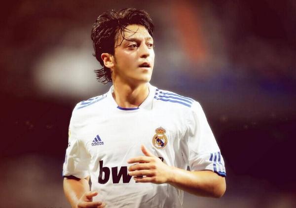 厄齐尔可以续约阿森纳吗,厄齐尔转会穆里尼奥