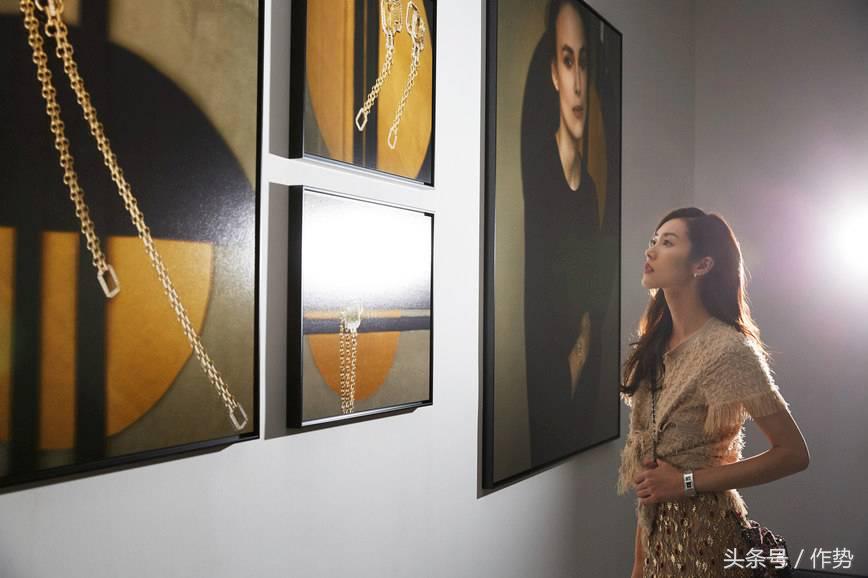 刘雯同款手表,刘雯代言香奈儿腕表