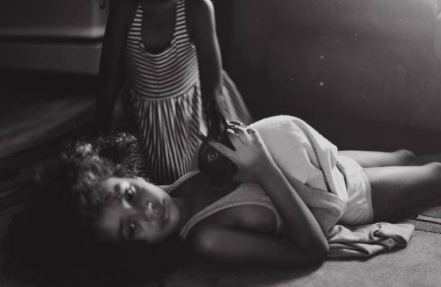 我们从此再也没有见过，很想再见她一面