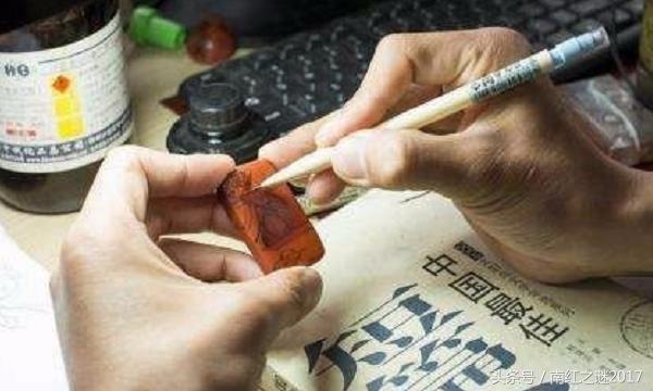 南红雕刻全过程！从视频来看南红从原石到精品的蜕变！