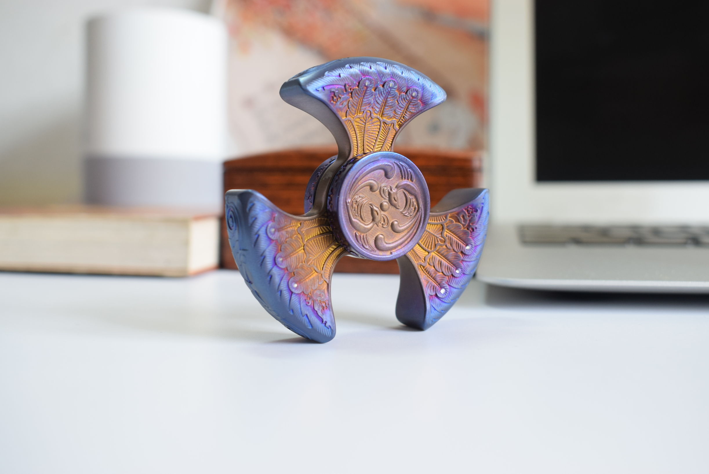 测评指尖陀螺飞花款,最好玩价格还很低的指尖陀螺