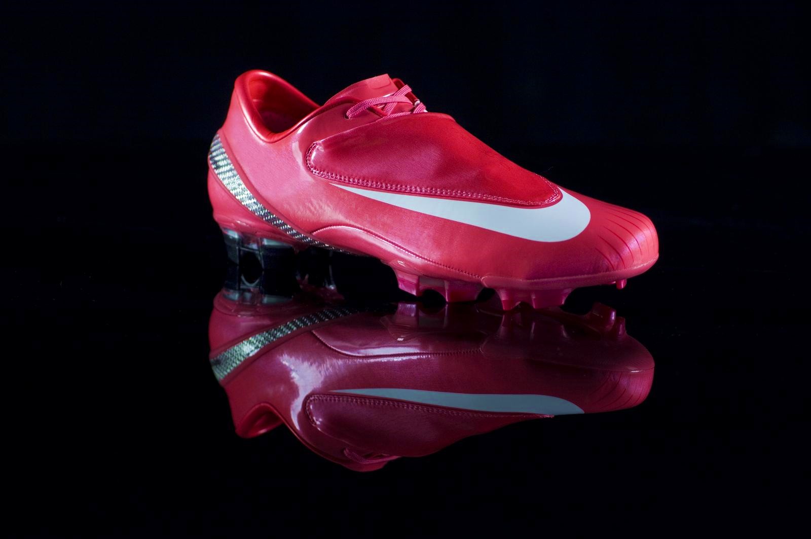 十种最好看的足球鞋,经典足球鞋盘点