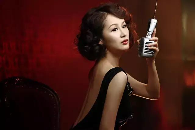 她被称为亚洲女神,一代歌姬周璇