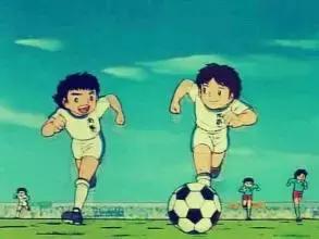 威震足坛的狐朋基友，他们都是每个年代男神！居然还有日本球员！