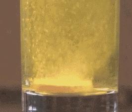 孩子被抢救成功家长痛哭,婴儿被妈妈捂住窒息死亡事件