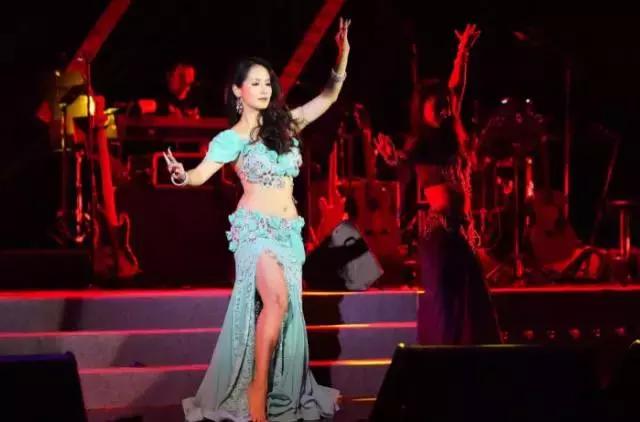 她被称为亚洲女神,一代歌姬周璇