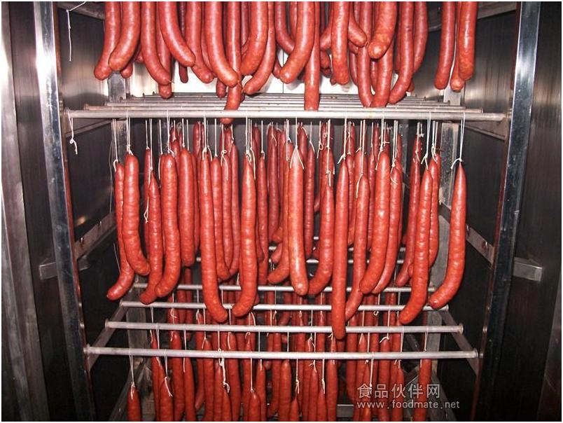 腊肠小型烘干机烘干时间和温度,河北腊肉腊肠烘干机价格