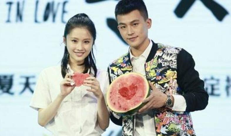 张慧雯靠谋女郎出道却高开低走,张慧雯看起来很年轻