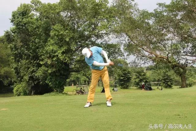 打一场18洞高尔夫双人一般要多久,打18洞需要多长时间