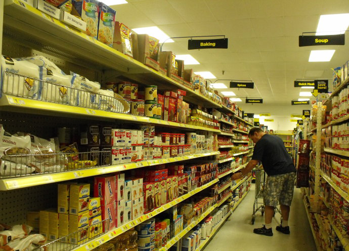 国内在“消费升级”,而美国的“一元店”却做到世界500强！