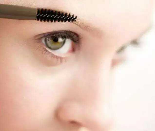 眉毛不均匀如何画眉毛,眉毛老是画不对称有什么技巧