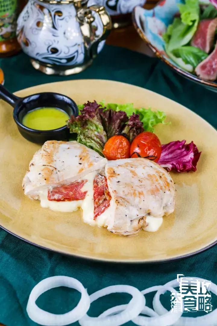 最火的网红鸡店,一周可售上千只的网红鸡