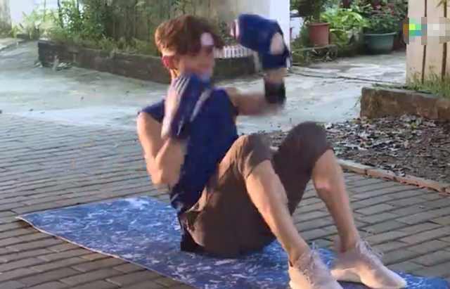 鹿晗甜蜜暴击完整视频,鹿晗甜蜜暴击比赛