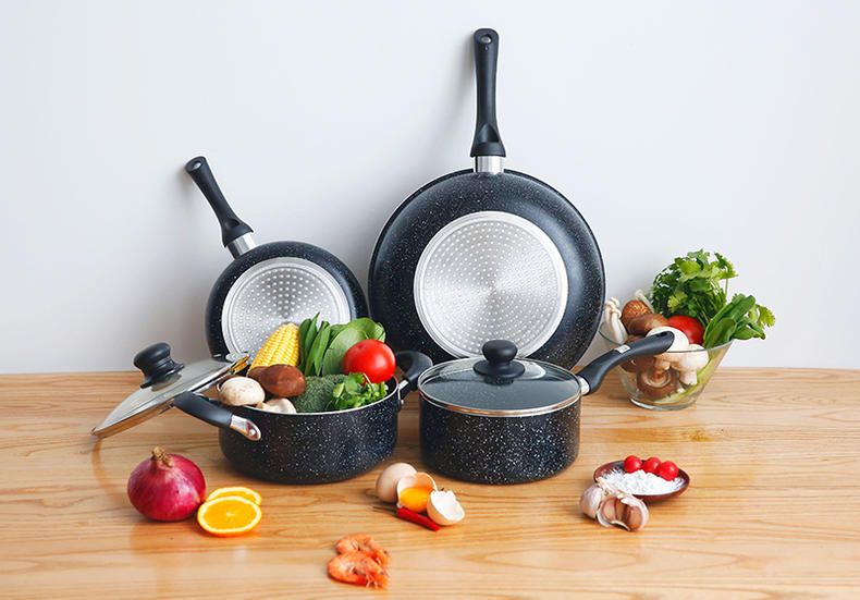 宿舍不粘锅怎么挑选好用,不粘锅在挑选时要关注哪些