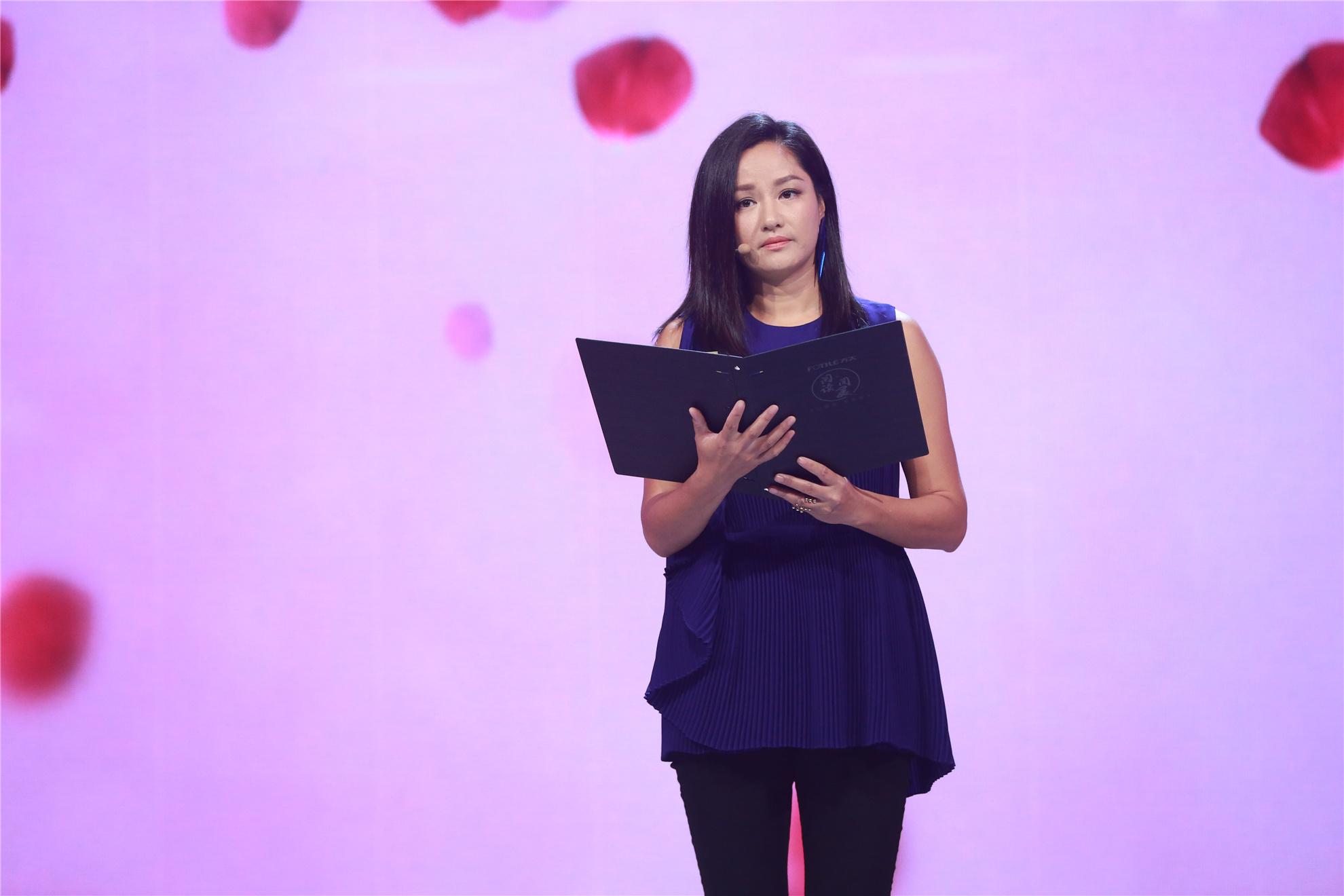 瞿颖加盟《阅读·阅美》分享“玫瑰小姐”告别T台的重生故事