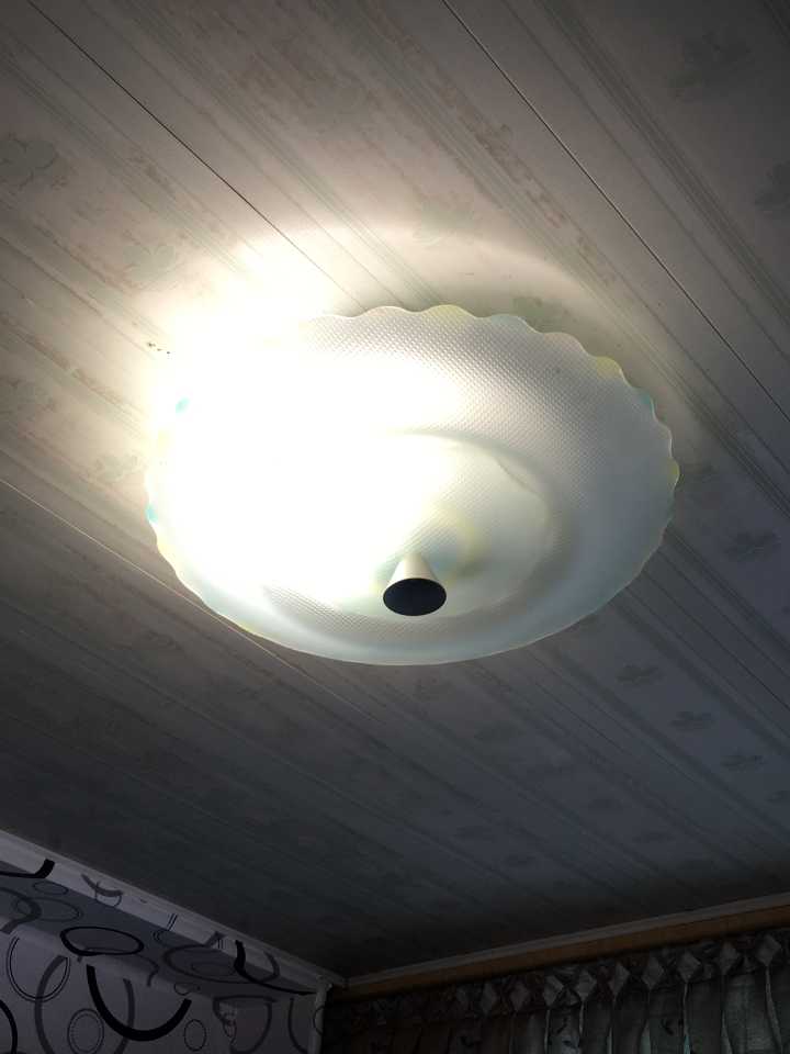 厉害辣我的姐！这是一个关于1000元改变出租屋的苦逼故事！