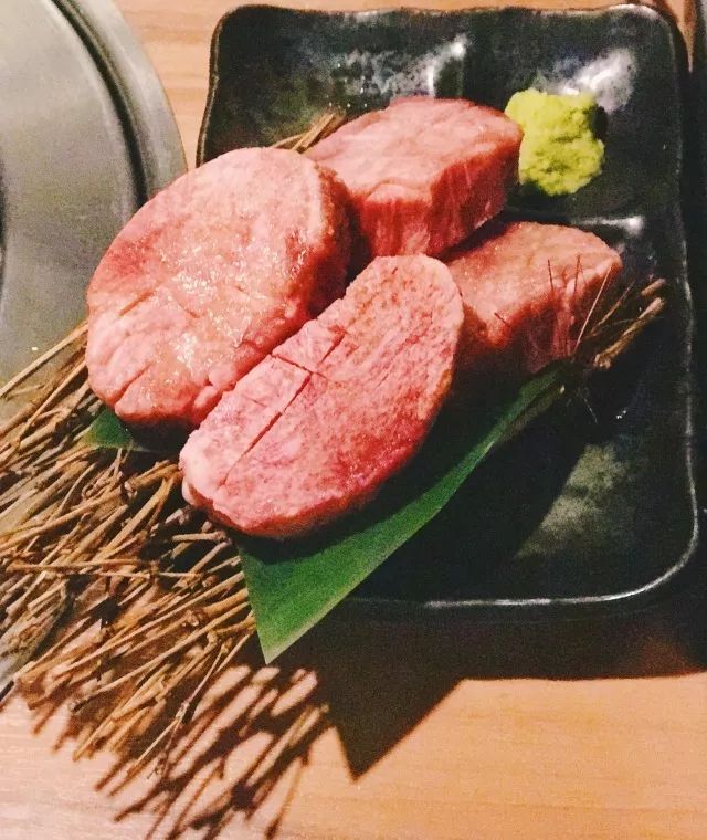 朱元璋黑猪肉,你在这里可以吃到美味的中餐英文