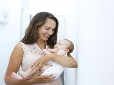 哺乳期来月经体质会下降吗,哺乳期会来月经能继续哺乳吗