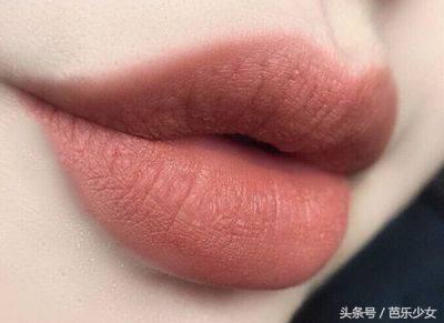 好冷冷冷冷～来一杯女明星最爱的“橙汁妆”吧