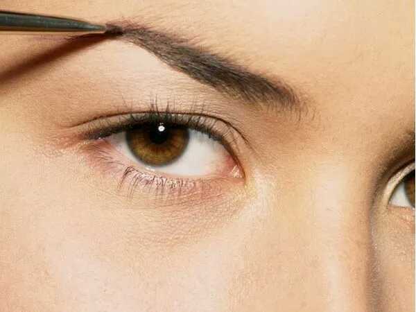 眉毛不均匀如何画眉毛,眉毛老是画不对称有什么技巧