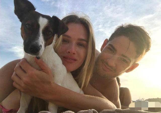 手放哪呢帕托？撩热巴和李宇春，揩油莎娃与沃伊，玩花样足球呢？