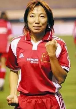 世界第一马拉多纳,她被称穿裙子的马拉多纳