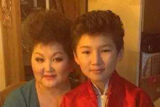 妈妈，我只有在做梦的时候才能见到你——乌达木