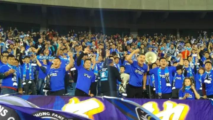 辽宁冲超成功,大连人冲超成功庆祝视频