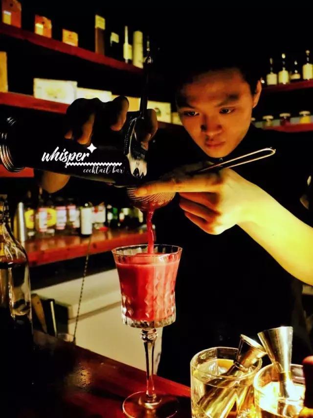 贵阳喷水池鸡尾酒吧推荐,贵阳鸡尾酒吧攻略