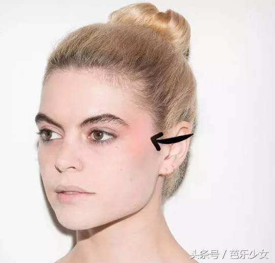 好冷冷冷冷～来一杯女明星最爱的“橙汁妆”吧