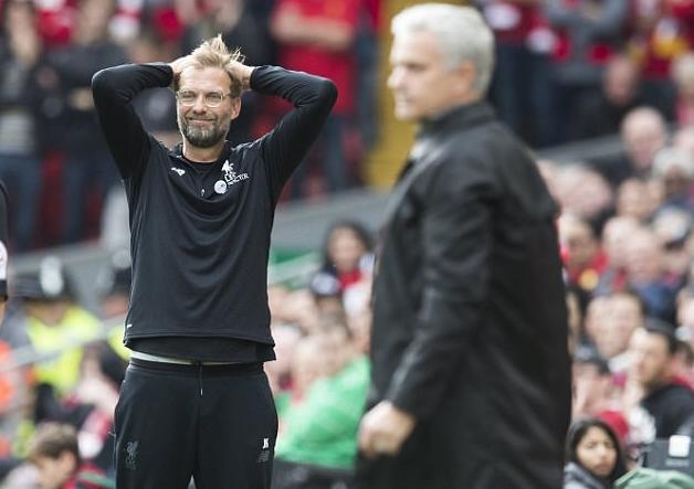 穆里尼奥在曼联有多艰难,如何评价穆里尼奥在曼联的表现