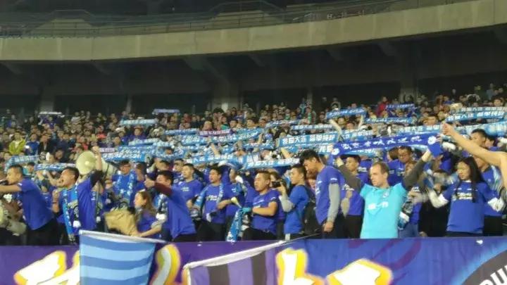 辽宁冲超成功,大连人冲超成功庆祝视频