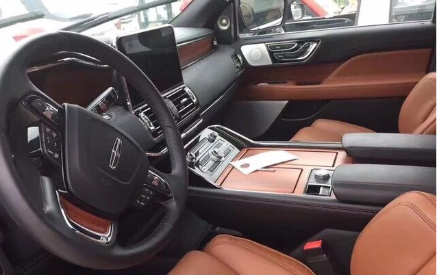 林肯领航员落地,2020款林肯领航员140万顶级车型