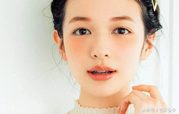 好冷冷冷冷～来一杯女明星最爱的“橙汁妆”吧