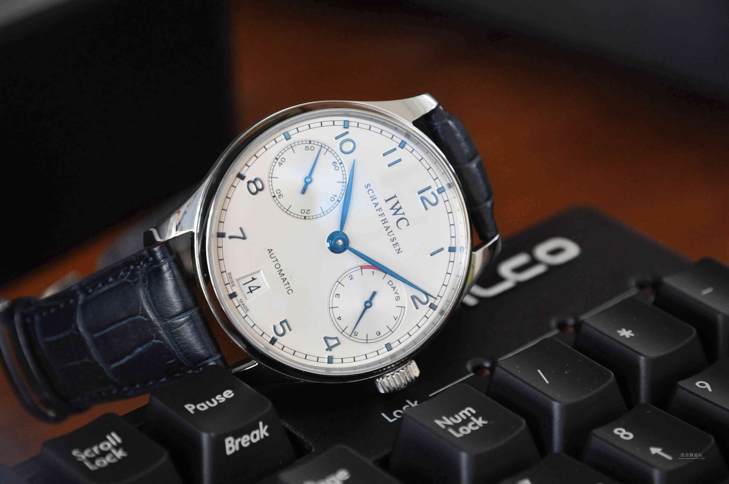 这块手表因为我戴过才显得值钱,这款手表到底适合多大年龄戴