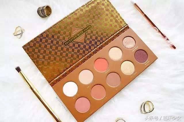 好冷冷冷冷～来一杯女明星最爱的“橙汁妆”吧