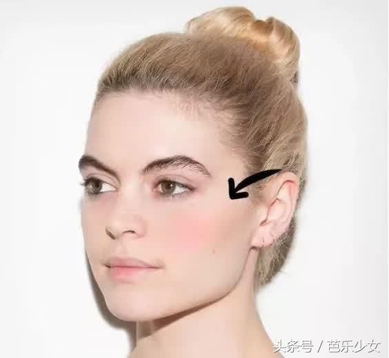 好冷冷冷冷～来一杯女明星最爱的“橙汁妆”吧