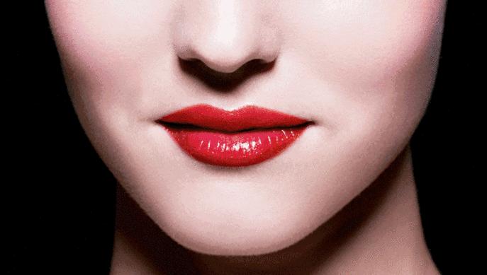 用TA一抹唇部就像打了玻尿酸！水光唇谨慎机有这么厉害？