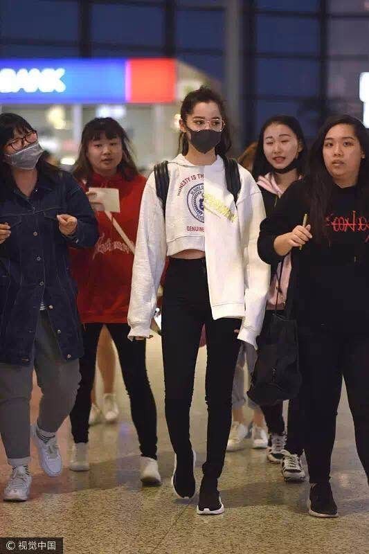 时髦的秋装卫衣,趁着双十一买换季的衣服