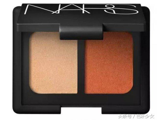 好冷冷冷冷～来一杯女明星最爱的“橙汁妆”吧