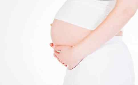 孕妇仰着睡伤胎又伤己？医生：存在致病隐患