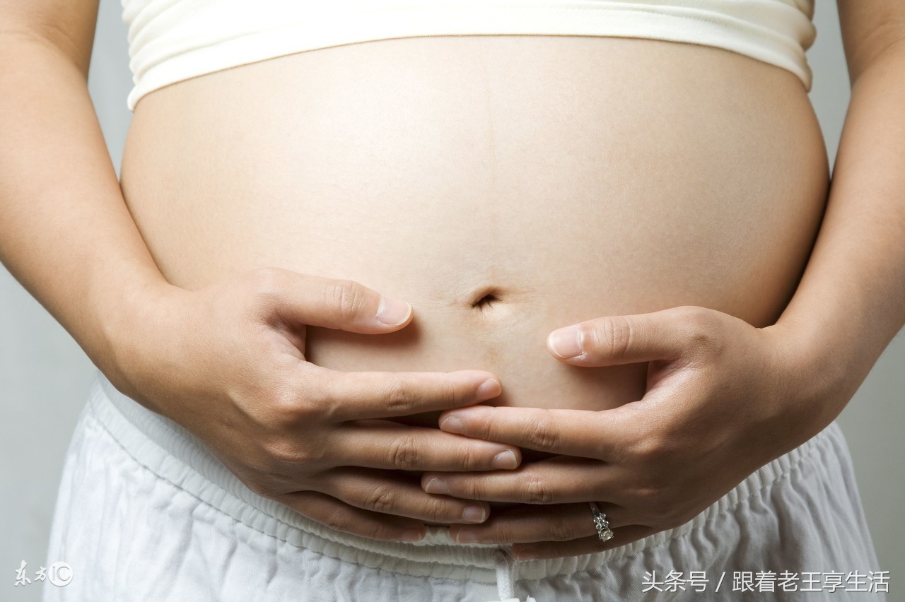 外国人双胎顺产接生流程,印度孕妇怎么生宝宝