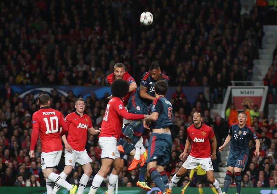 双红会曼联惨败利物浦,双红会博格巴红牌