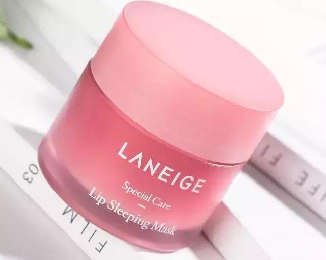 用TA一抹唇部就像打了玻尿酸！水光唇谨慎机有这么厉害？