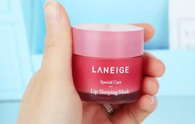 用TA一抹唇部就像打了玻尿酸！水光唇谨慎机有这么厉害？