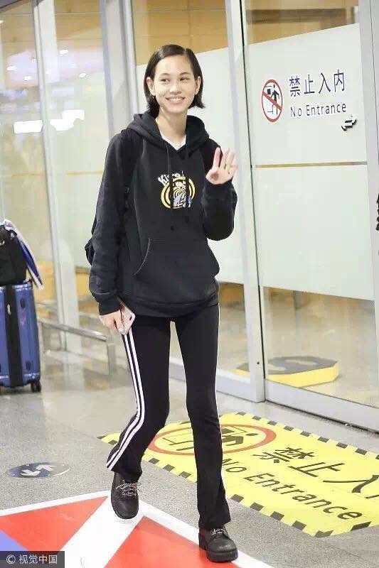 时髦的秋装卫衣,趁着双十一买换季的衣服