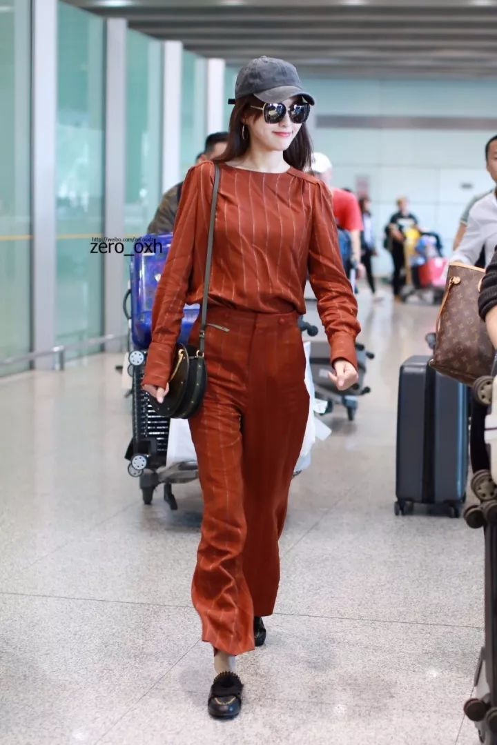 阔腿裤平底鞋,平底鞋阔腿裤搭配图片